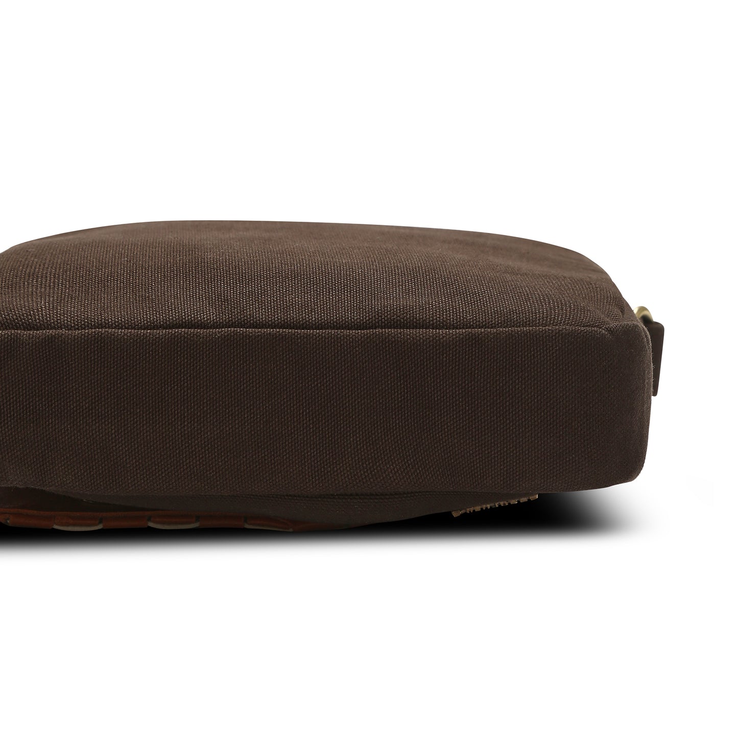 Mat Muse - Cocoa Cream | Sling Bag