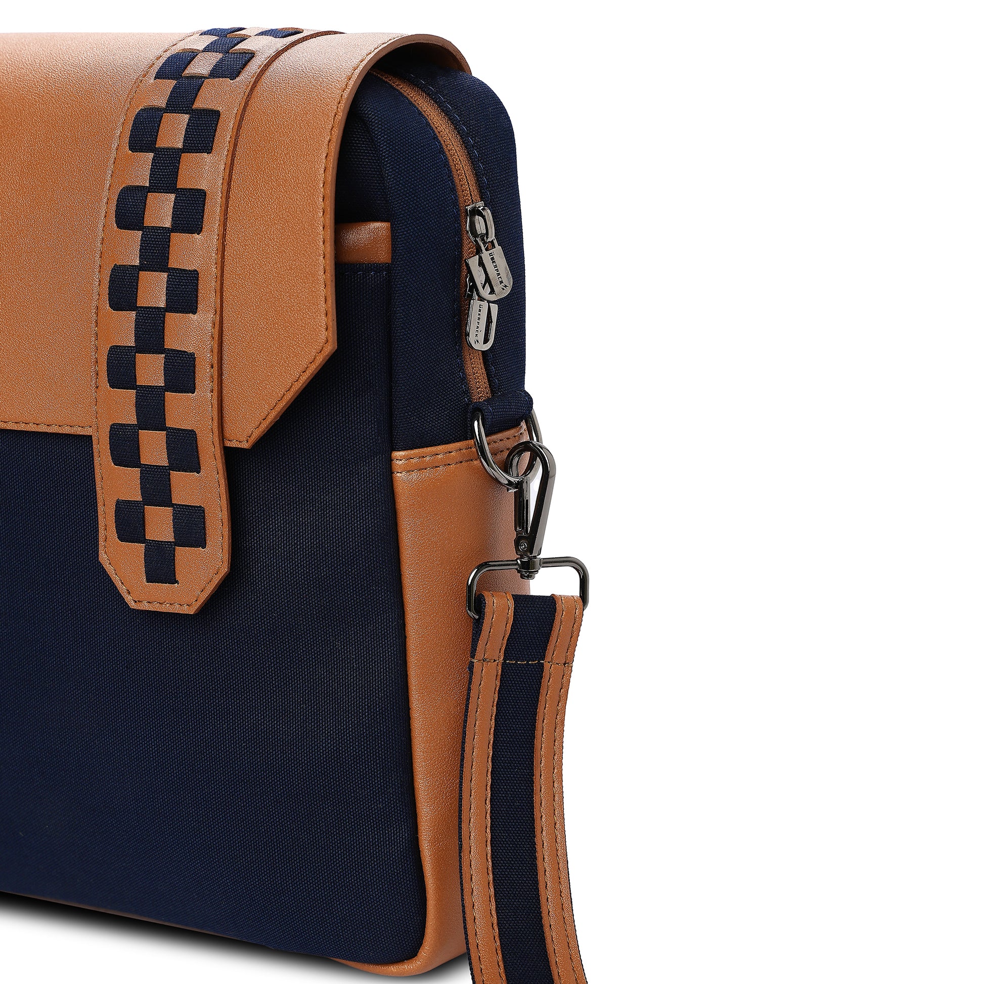 Soul Weave - Midnight Sand | Laptop Bag / Messenger Bag - Überpack