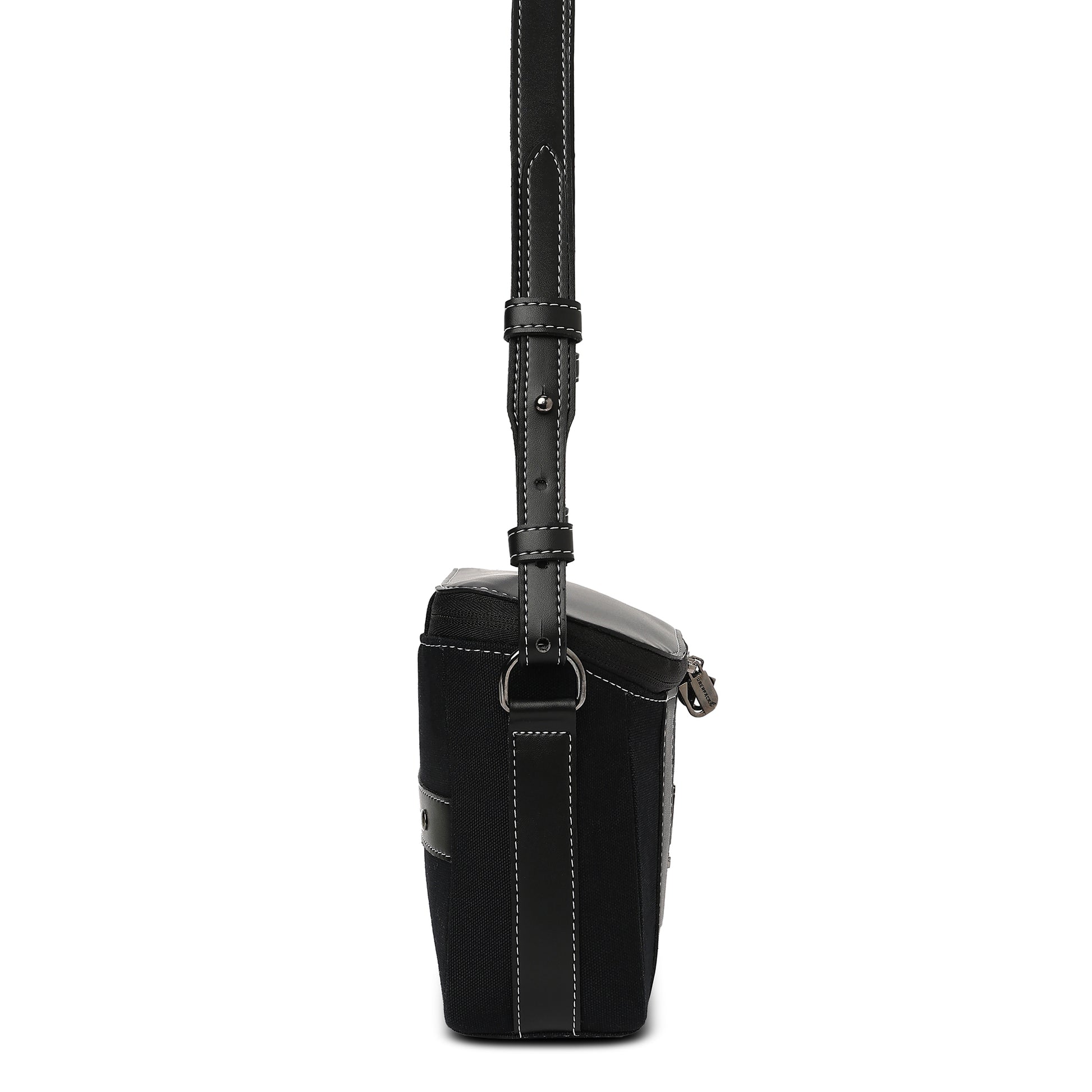 Stitch Muse - Midnight Thread | Sling Bag / Crossbody - Überpack